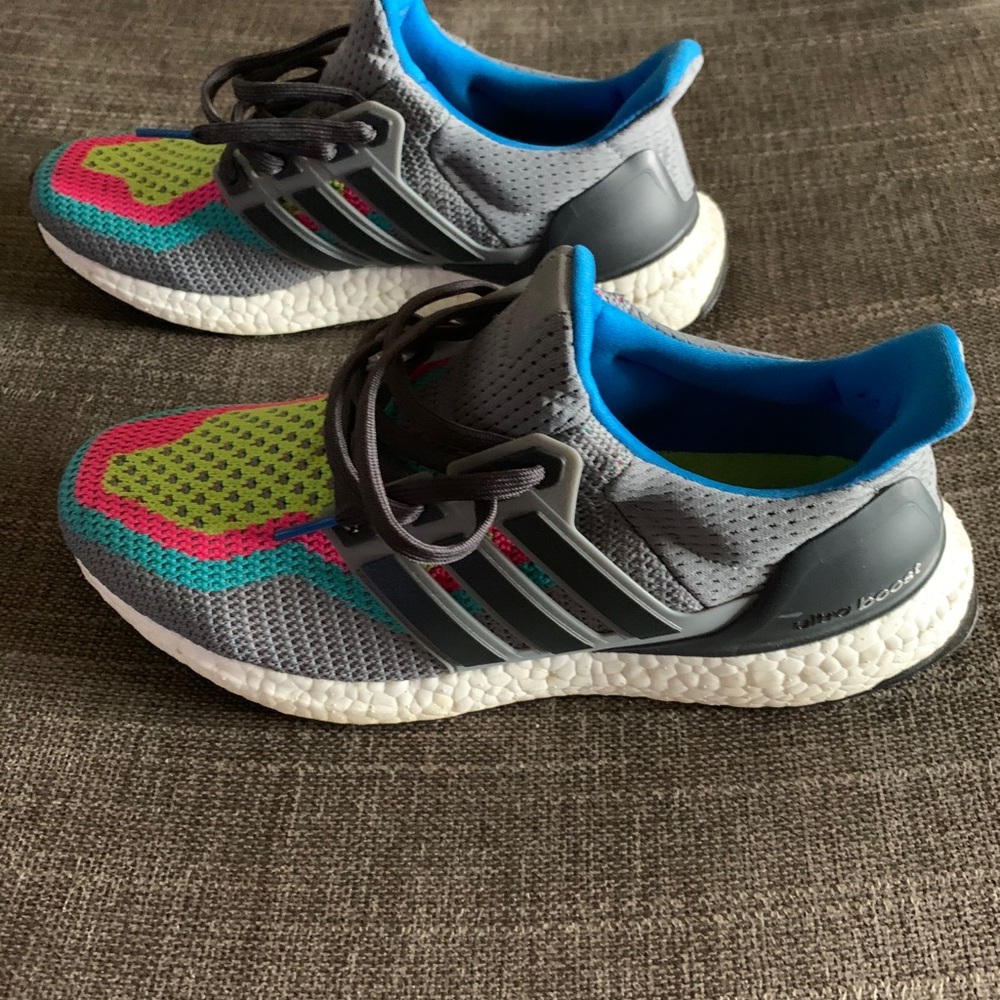 Adidas Ultra Boost 2.0. - Picture 2 of 4
